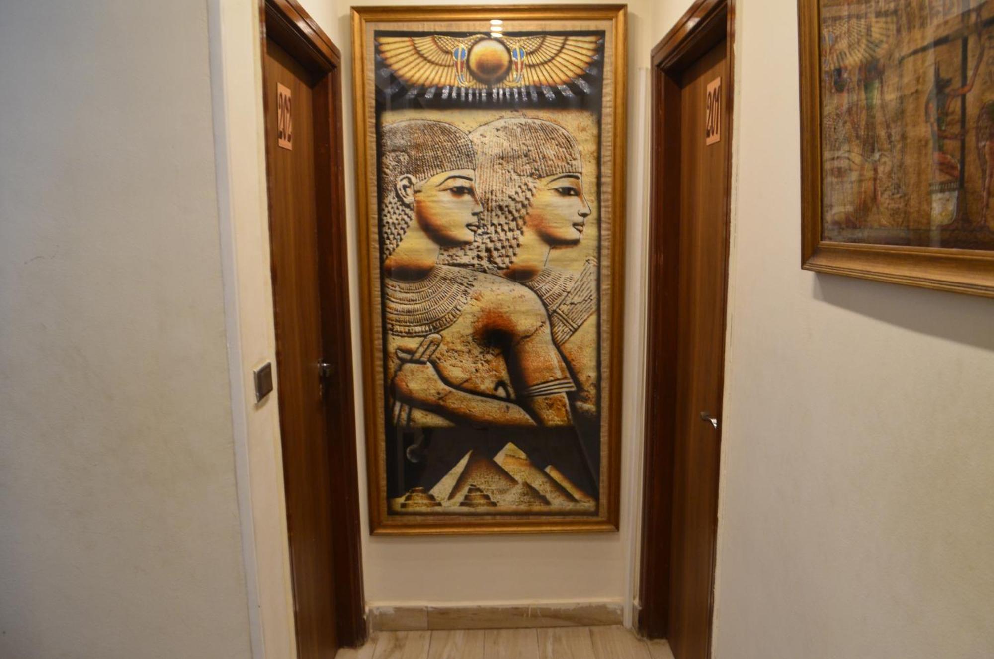 Queen Cleopatra Pyramids View Kafrat al Jabal Экстерьер фото